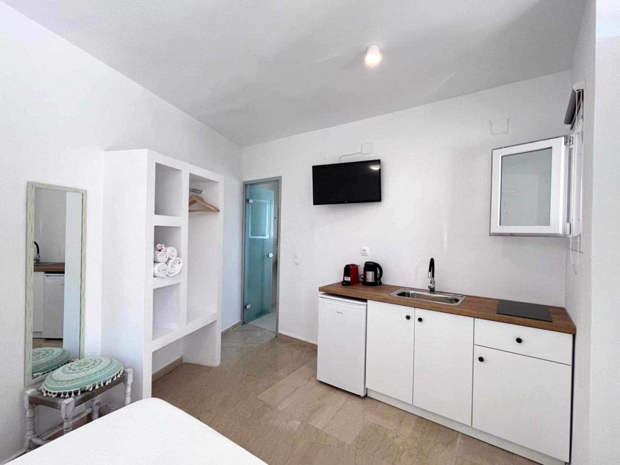 Nisea Apartments Ипсос Экстерьер фото